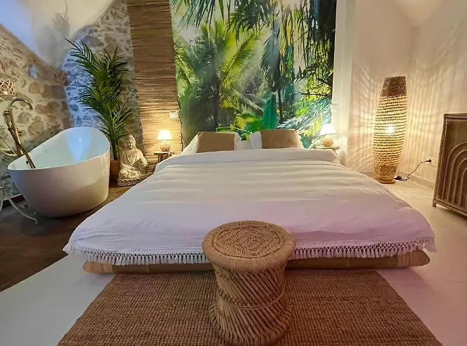 Апартаменты Le Bali Safranier Vieil