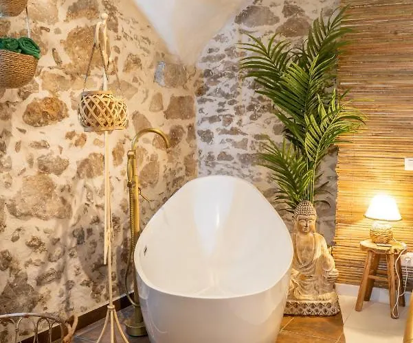 Апартаменты Le Bali Safranier Vieil *